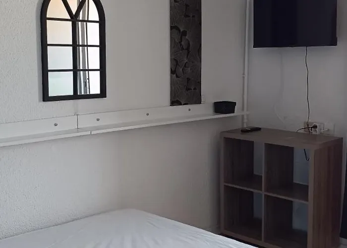 Апартаменты Centre Port Cap4